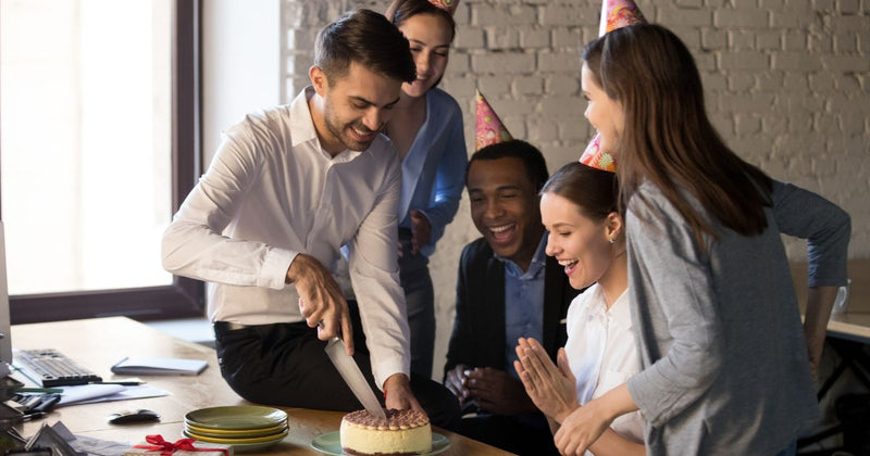 how to keep track of employee birthdays in 2025